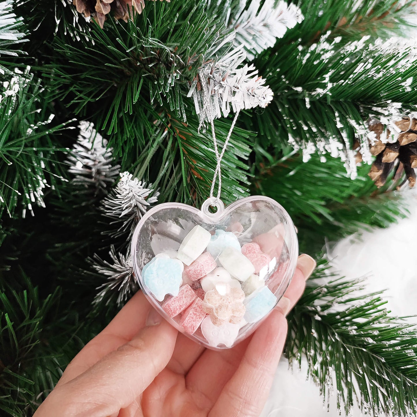SPRINGOS 3.15" (8 cm) Clear ACRYLIC Plastic DIY Decoration Heart 6 pcs, Open and Close, Refillable, With Hanging String (Cord).